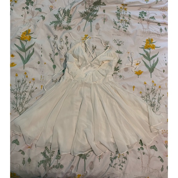 Lulu’s pixie palace ivory white skater dress - Picture 5 of 5